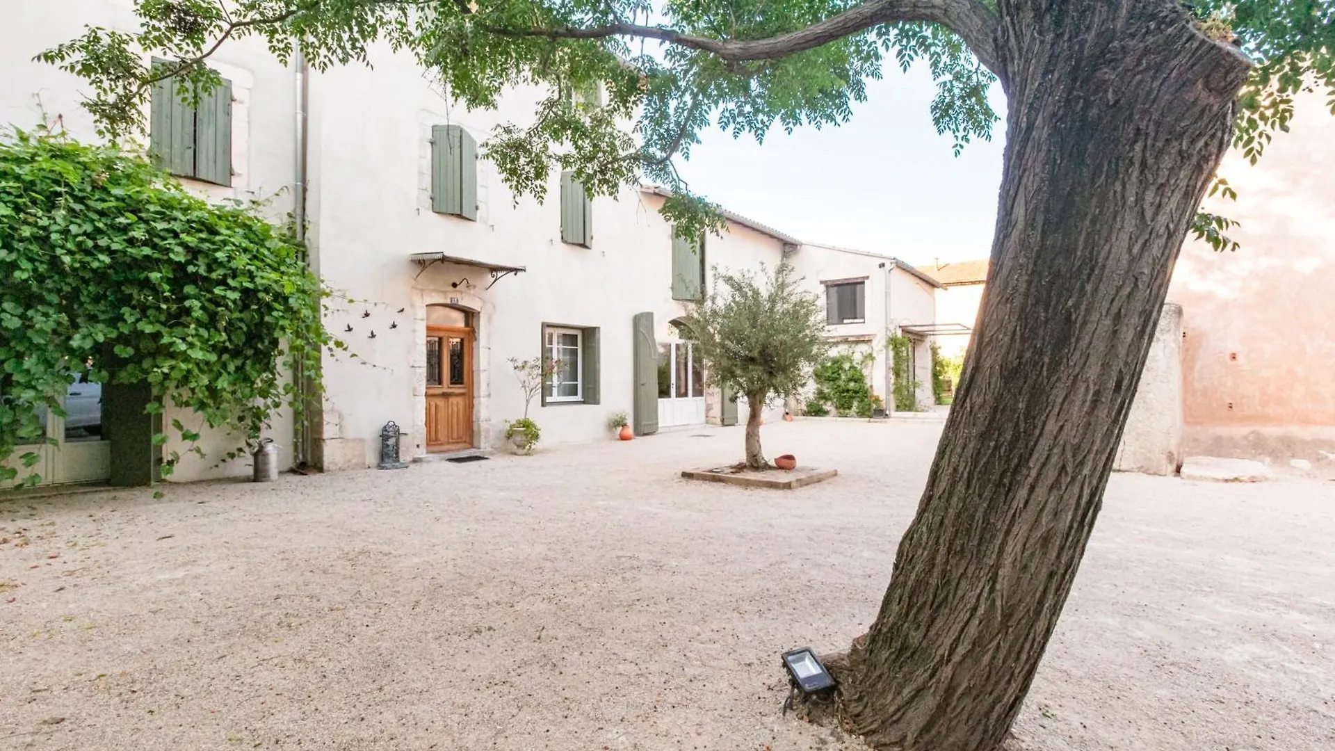 Gabrielle Jeanne Bed & Breakfast Maillane